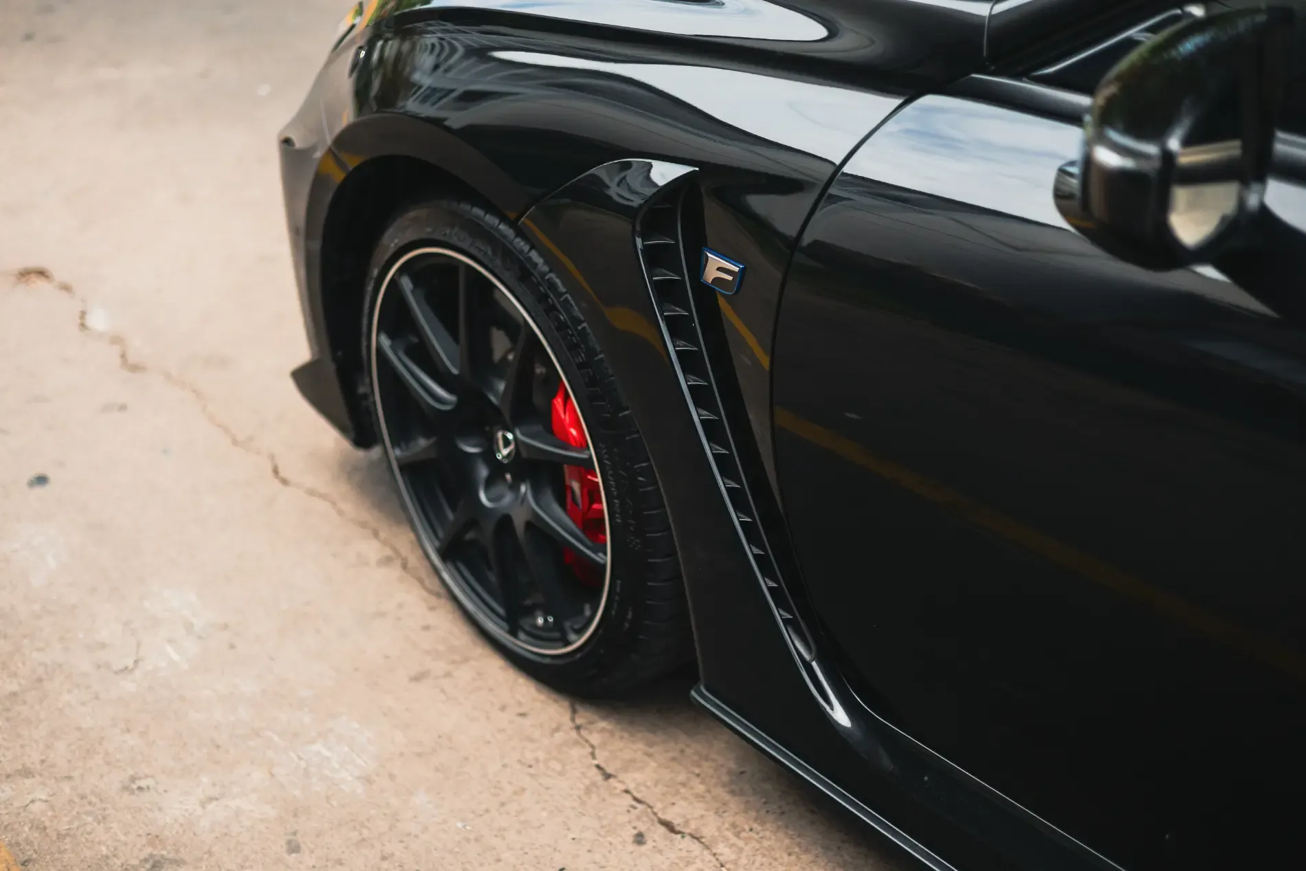 LEXUS RC F
