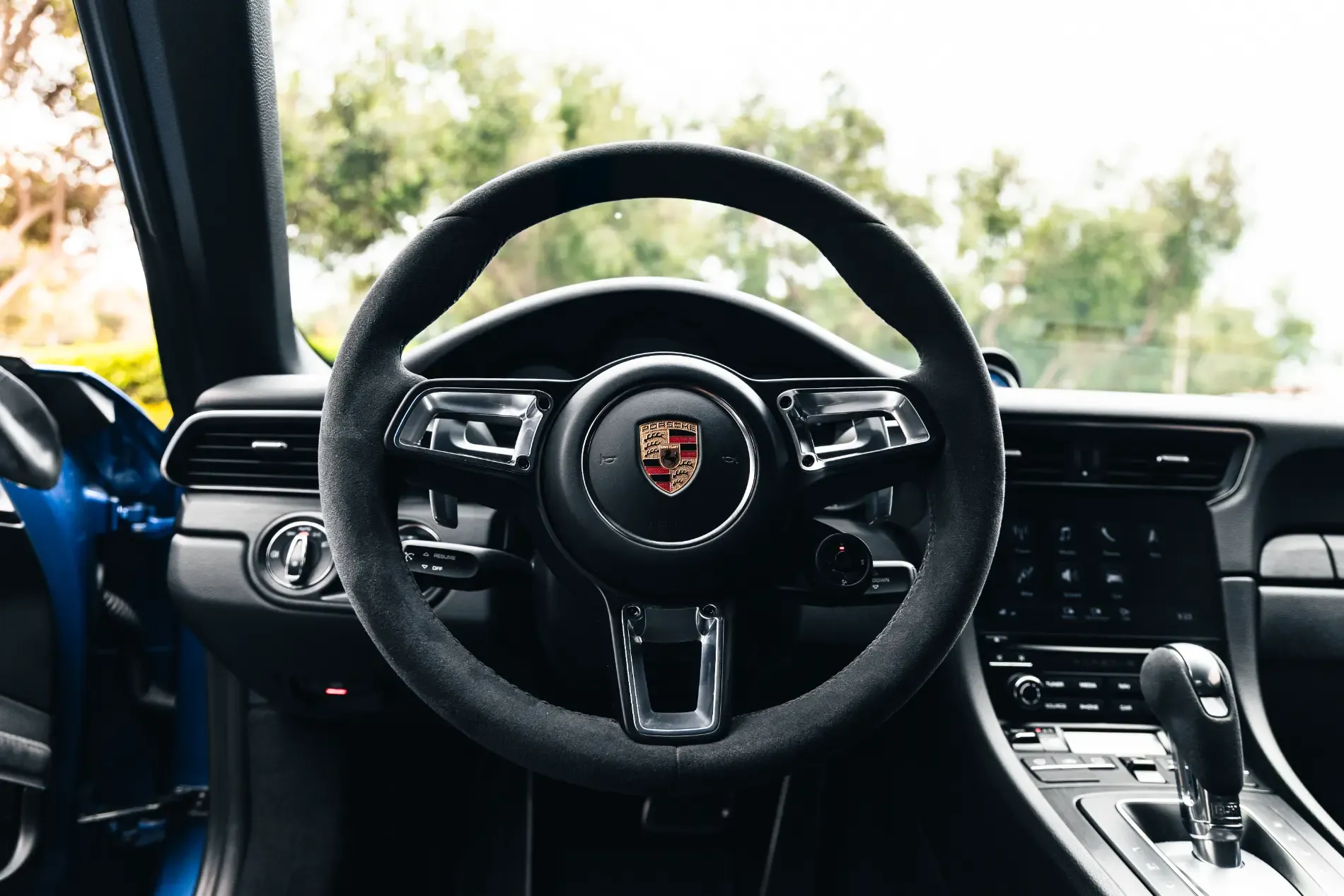 PORSCHE 911 Carrera GTS