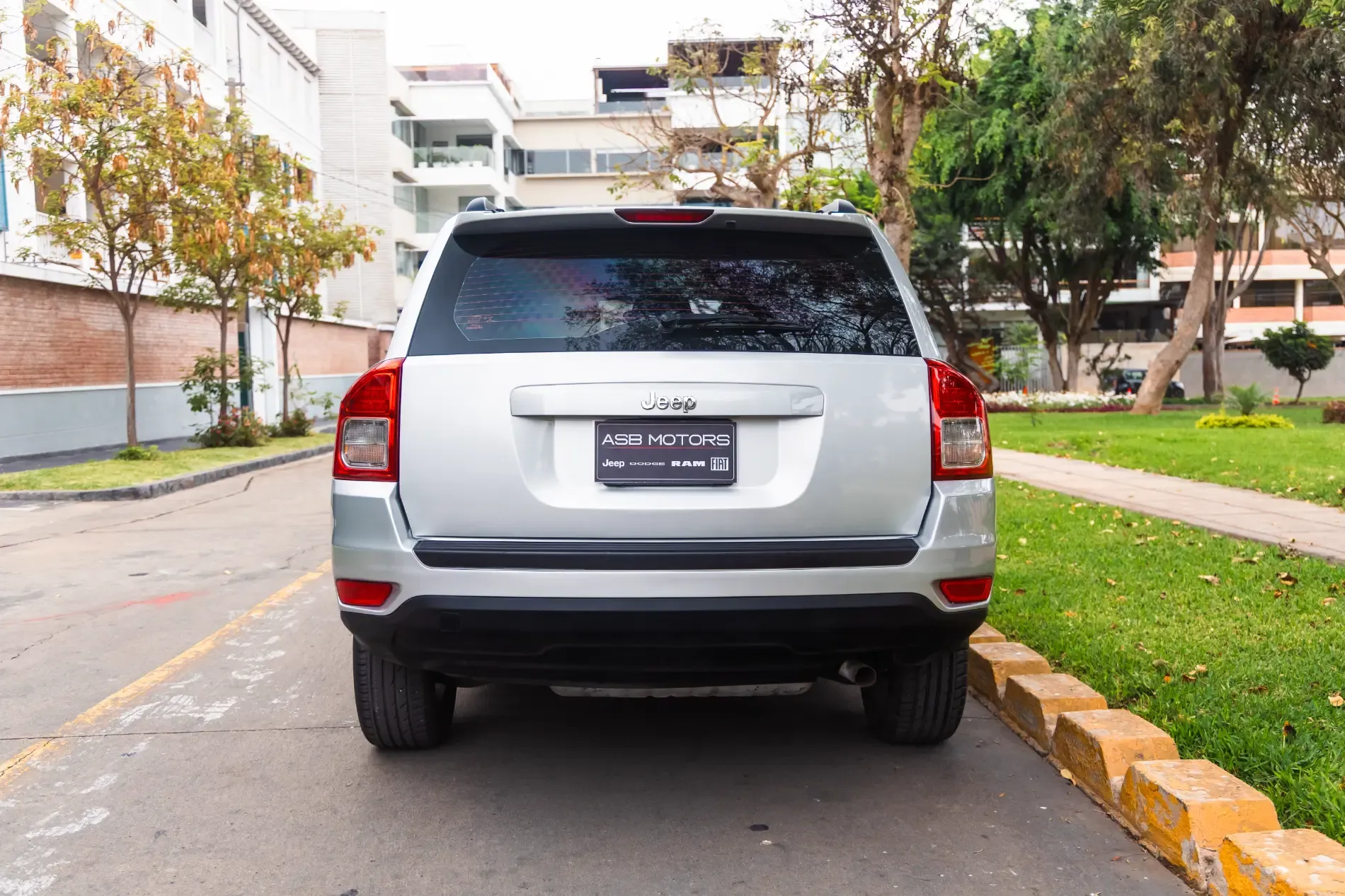 JEEP Compass Sport 2.4L