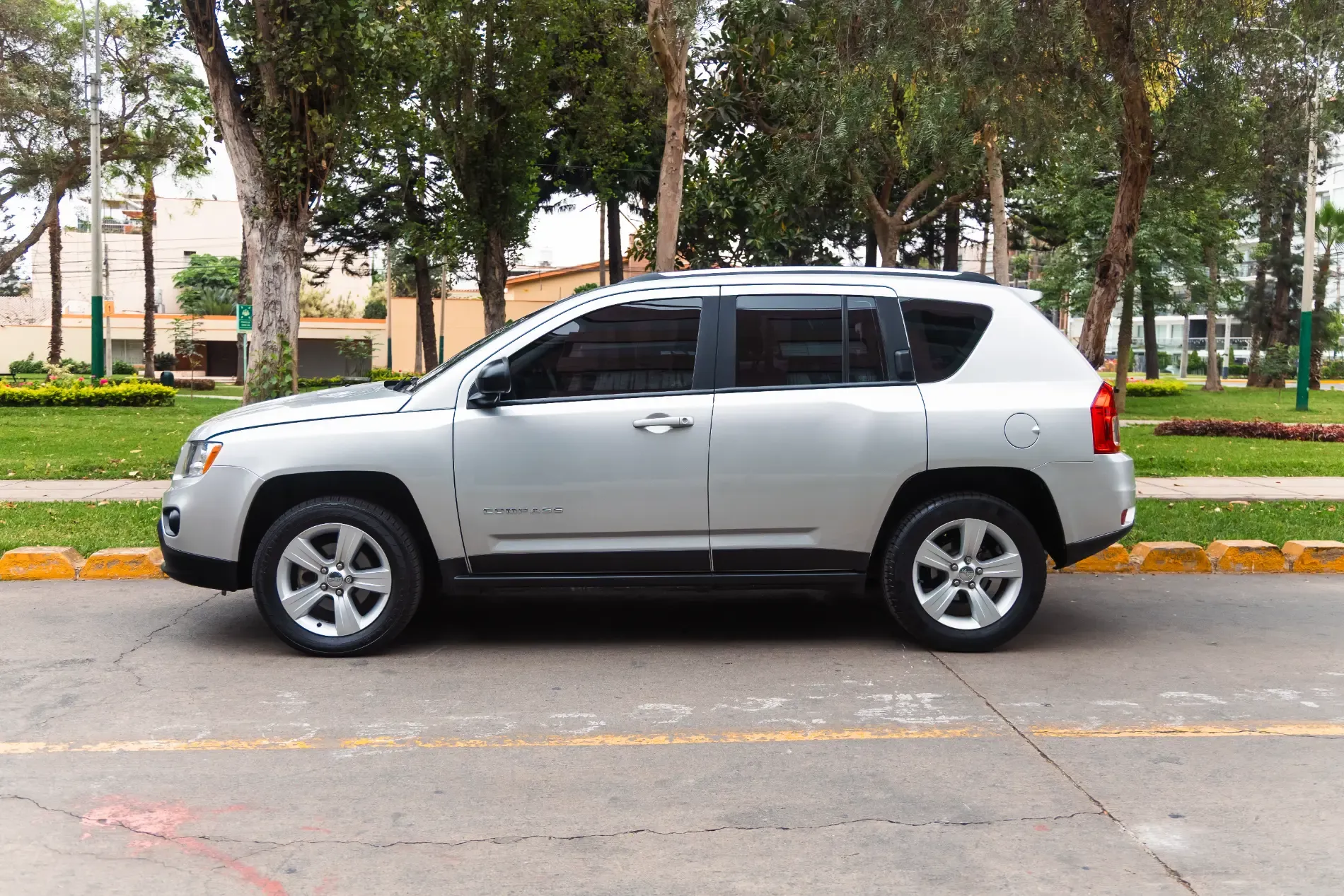 JEEP Compass Sport 2.4L