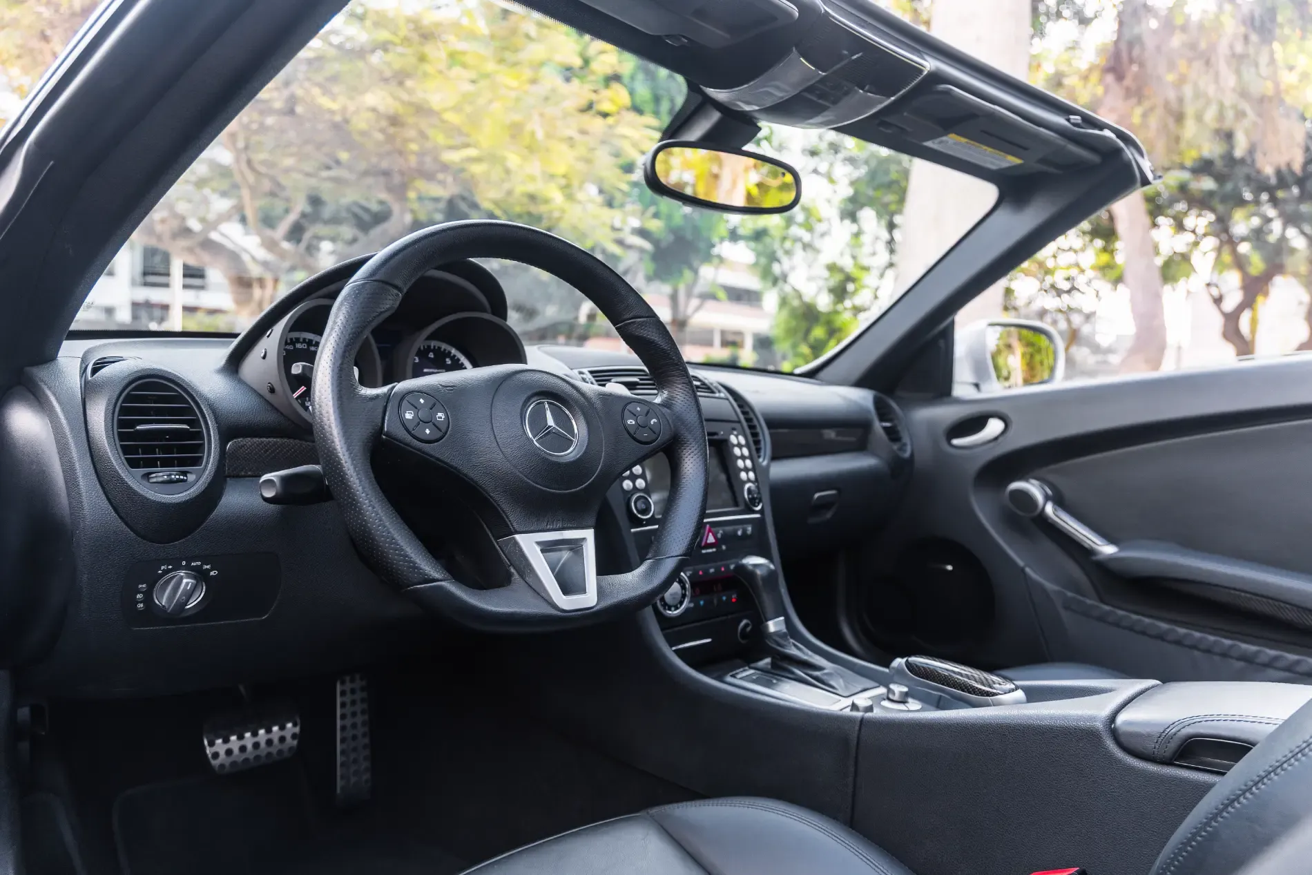 MERCEDES-BENZ SLK 55 AMG