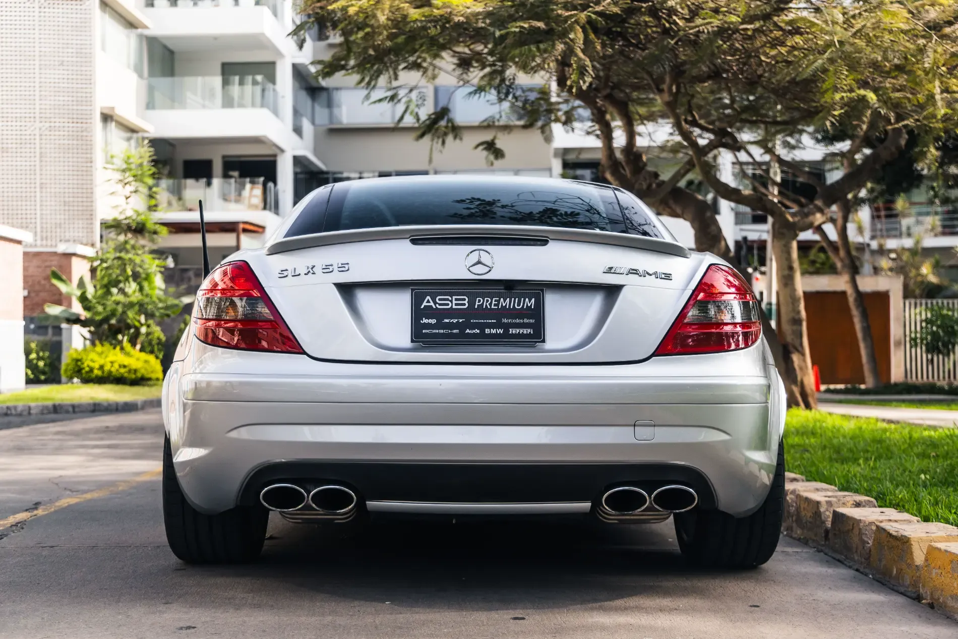 MERCEDES-BENZ SLK 55 AMG