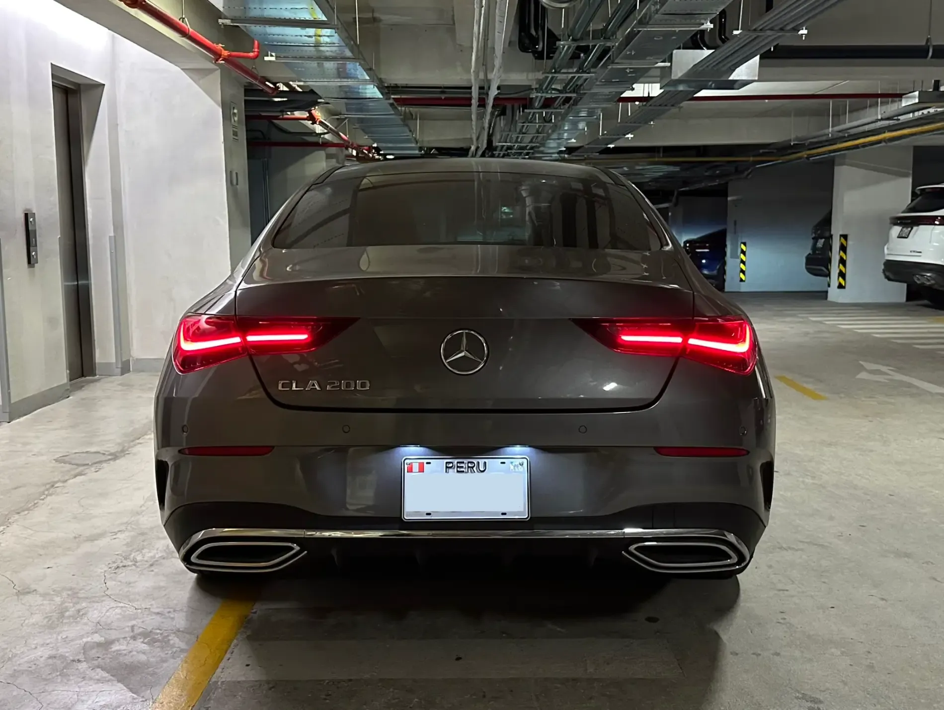 MERCEDES-BENZ CLA