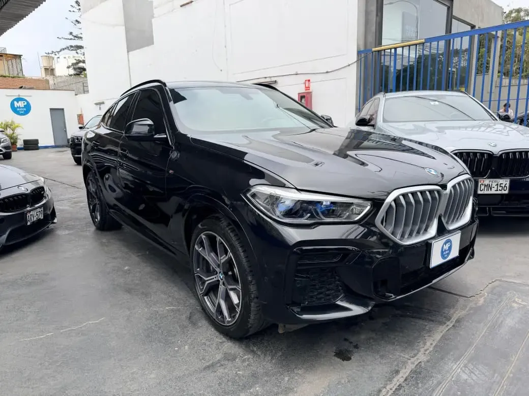 BMW X6 40i