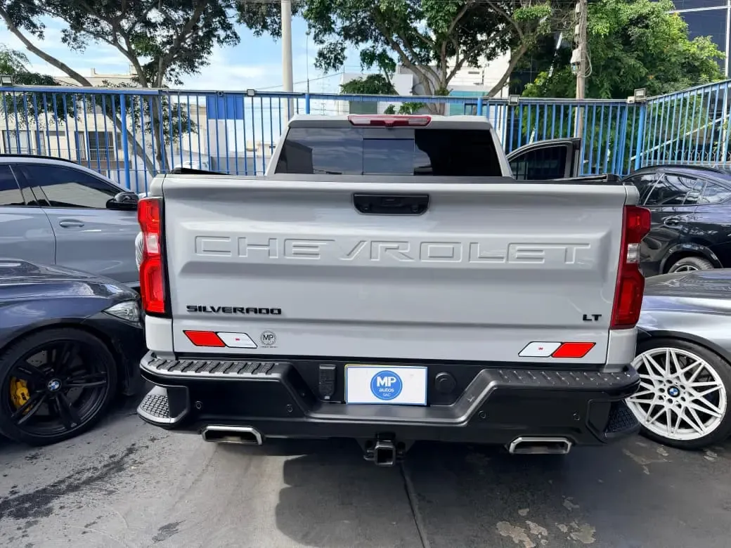 CHEVROLET Silverado
