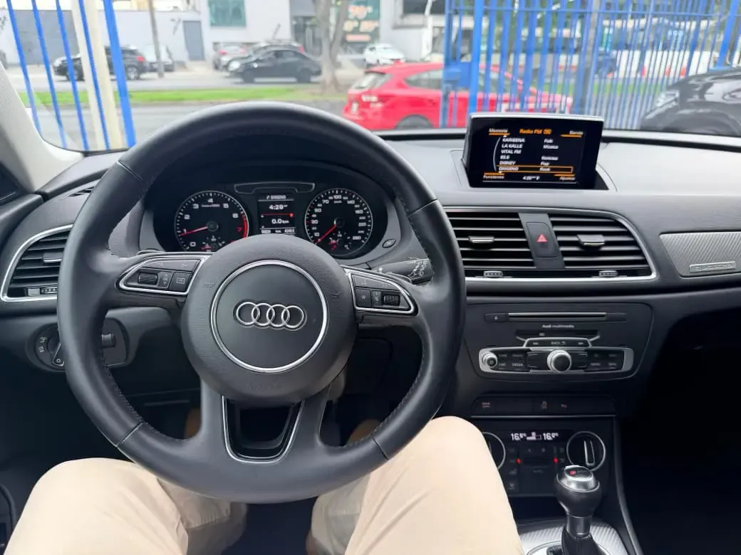 AUDI Q3