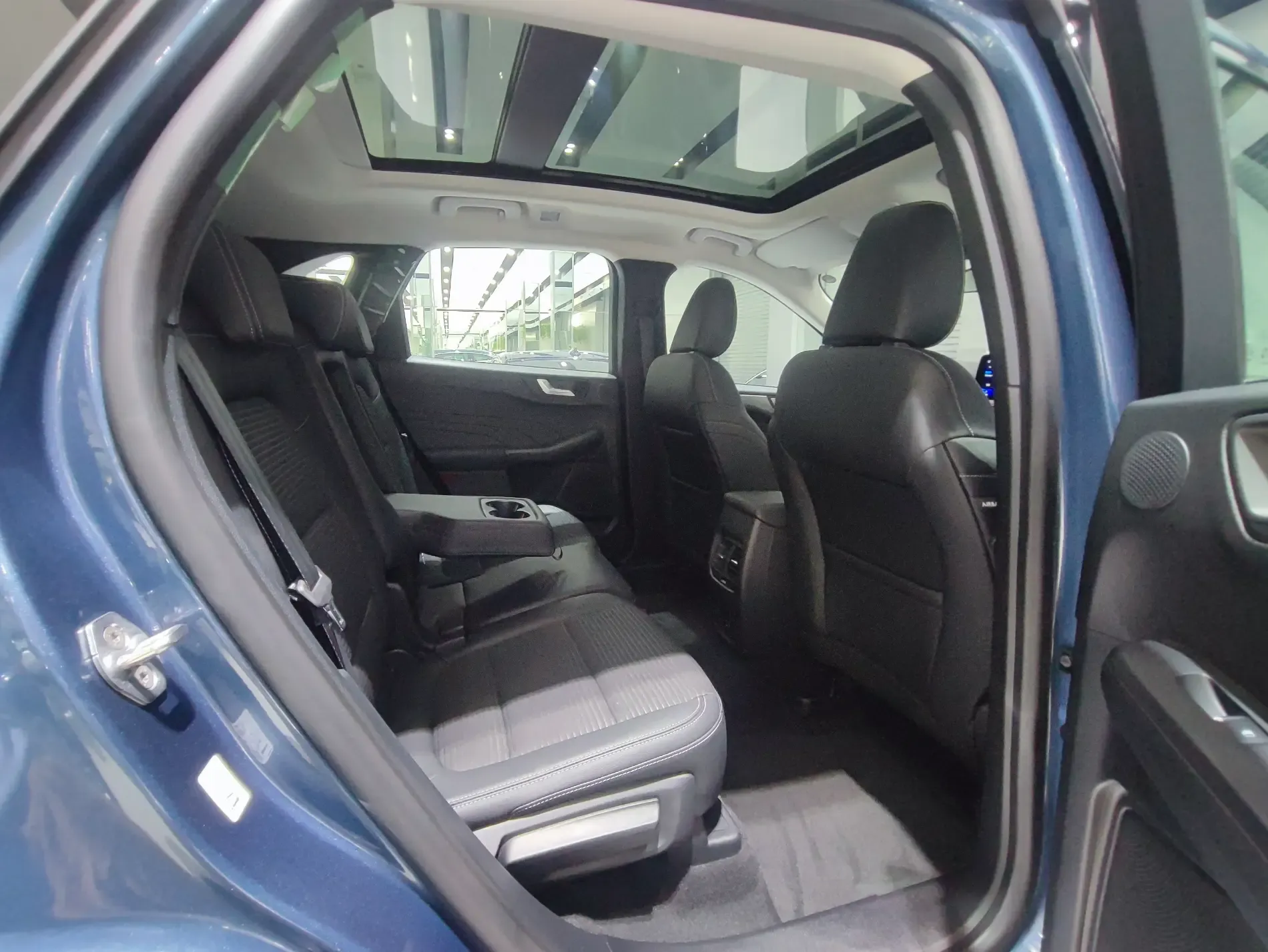 FORD Escape Titanium