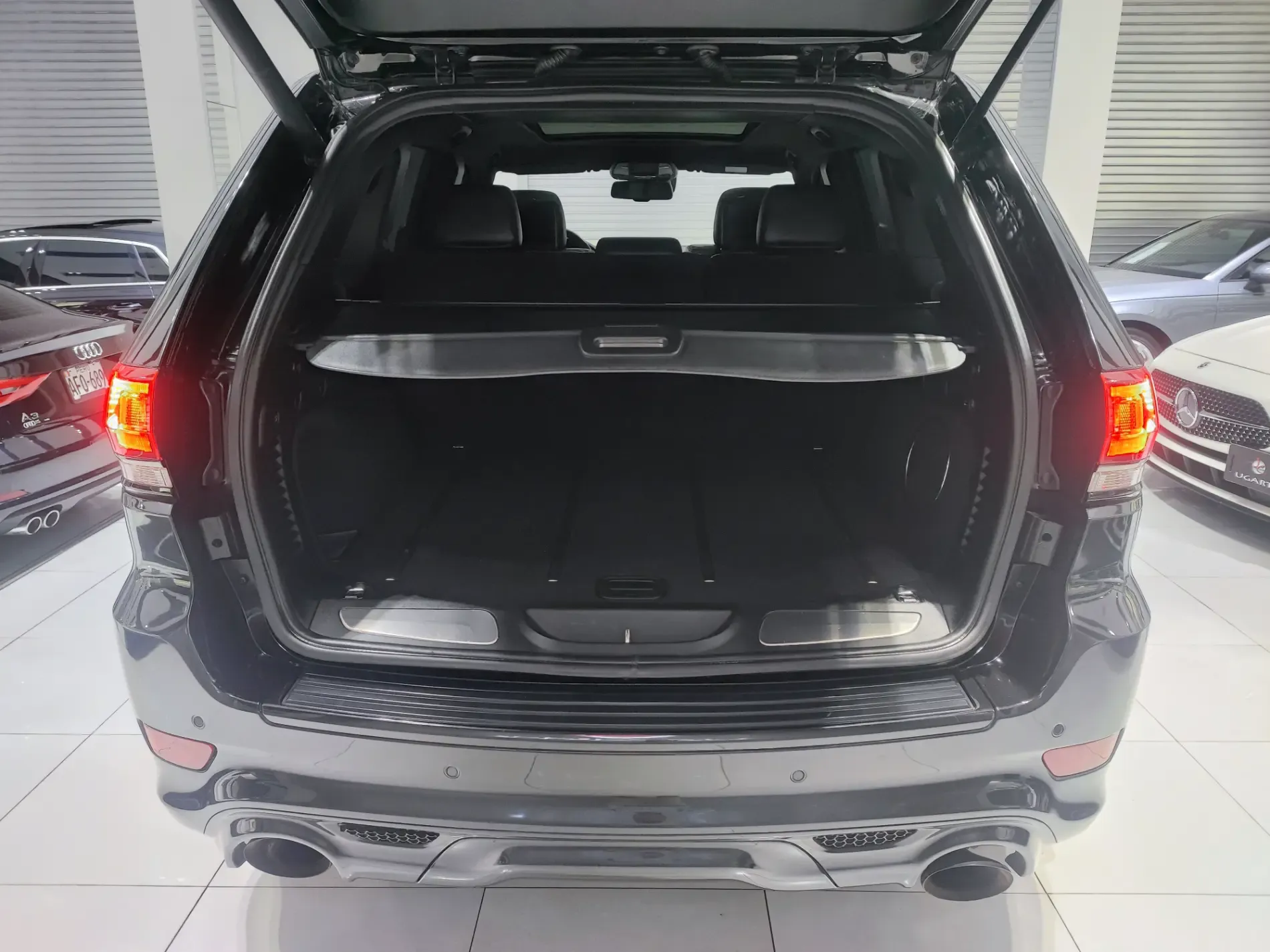 JEEP Grand Cherokee SRT