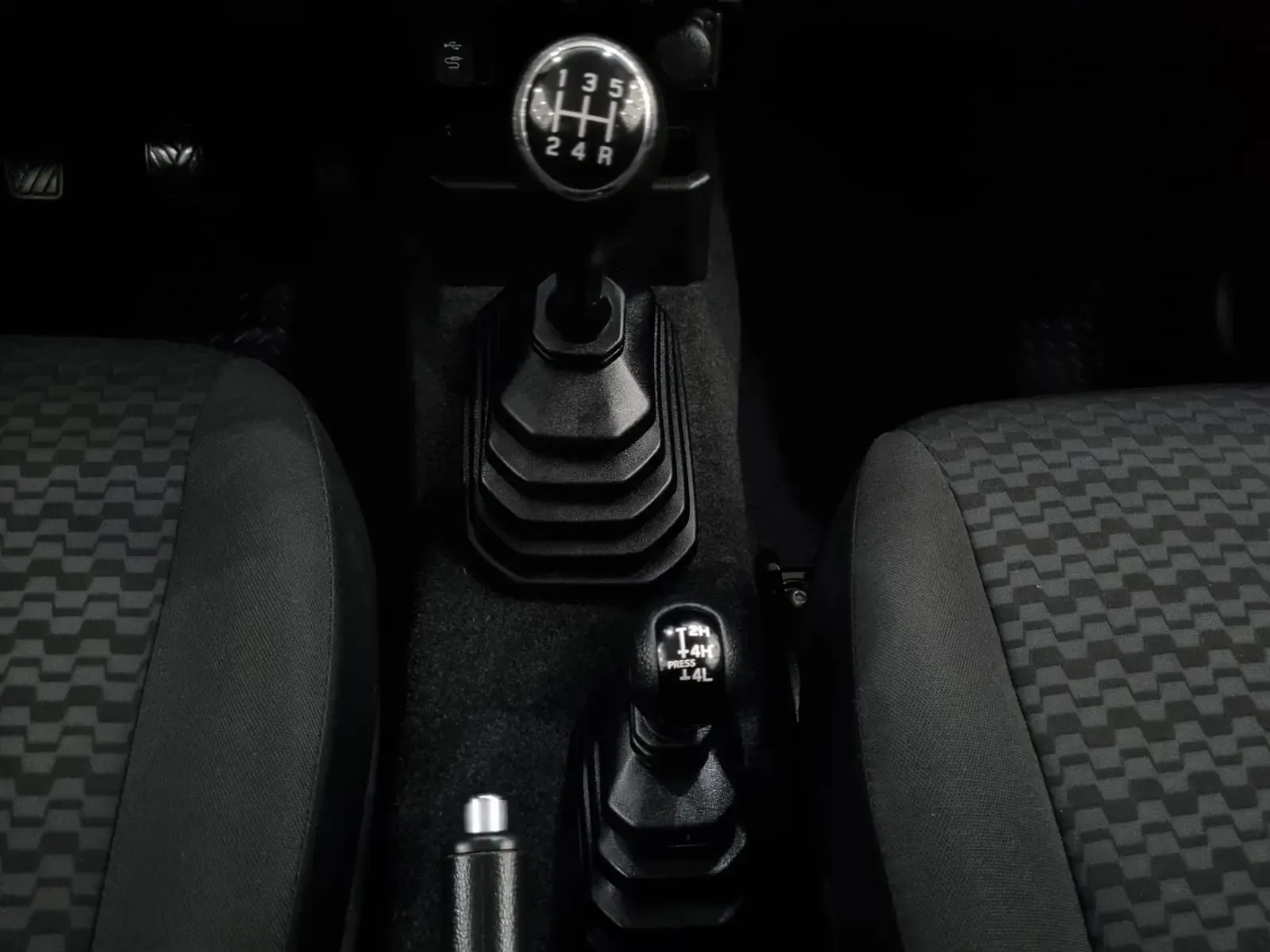 SUZUKI Jimny MT