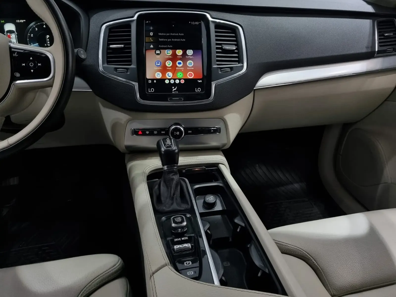 VOLVO XC90 T5 Momentum