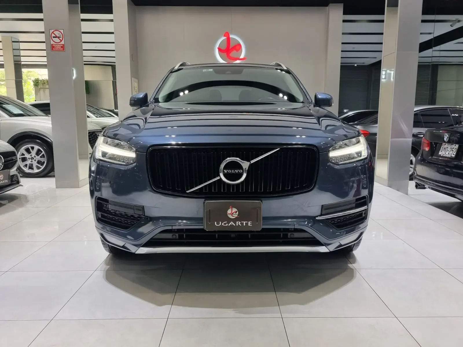 VOLVO XC90 T5 Momentum