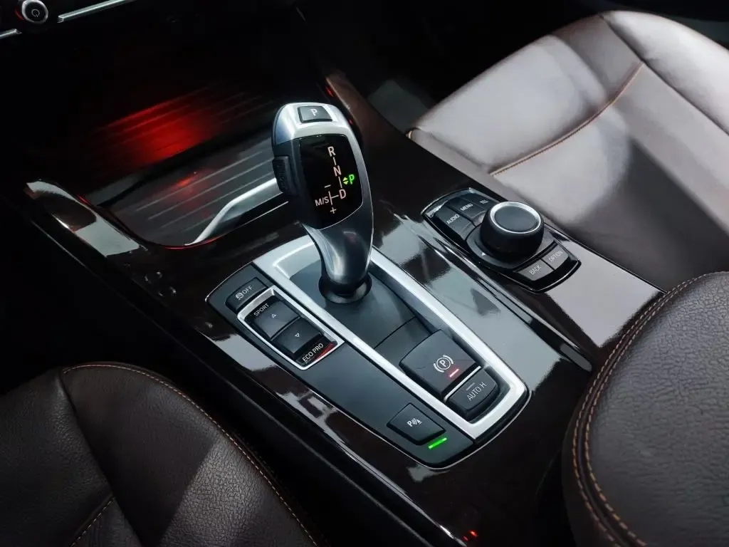 BMW X3 SDrive 20i X-Line