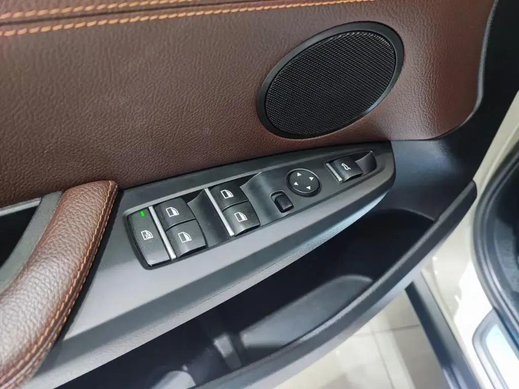 BMW X3 SDrive 20i X-Line