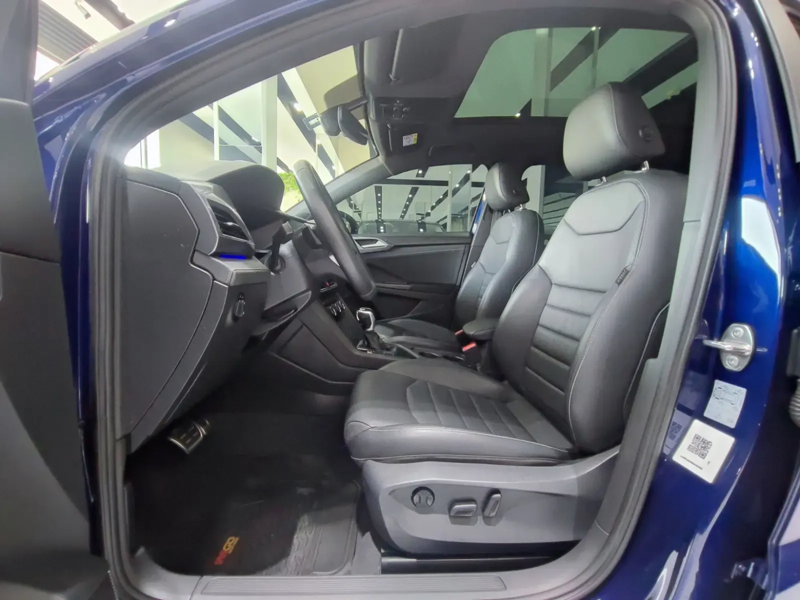 VOLKSWAGEN Taos Highline 250 TSI