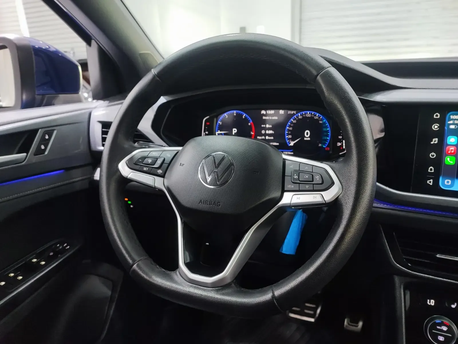 VOLKSWAGEN Taos Highline 250 TSI