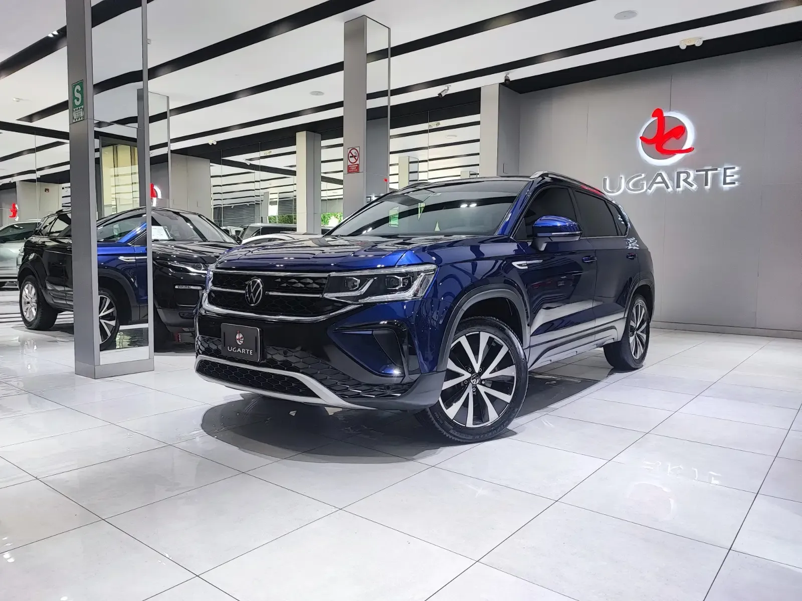 VOLKSWAGEN Taos Highline 250 TSI