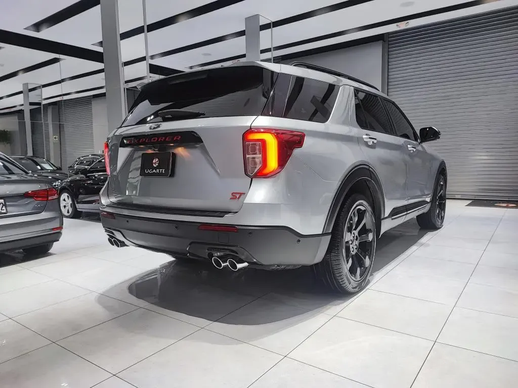 FORD Explorer ST