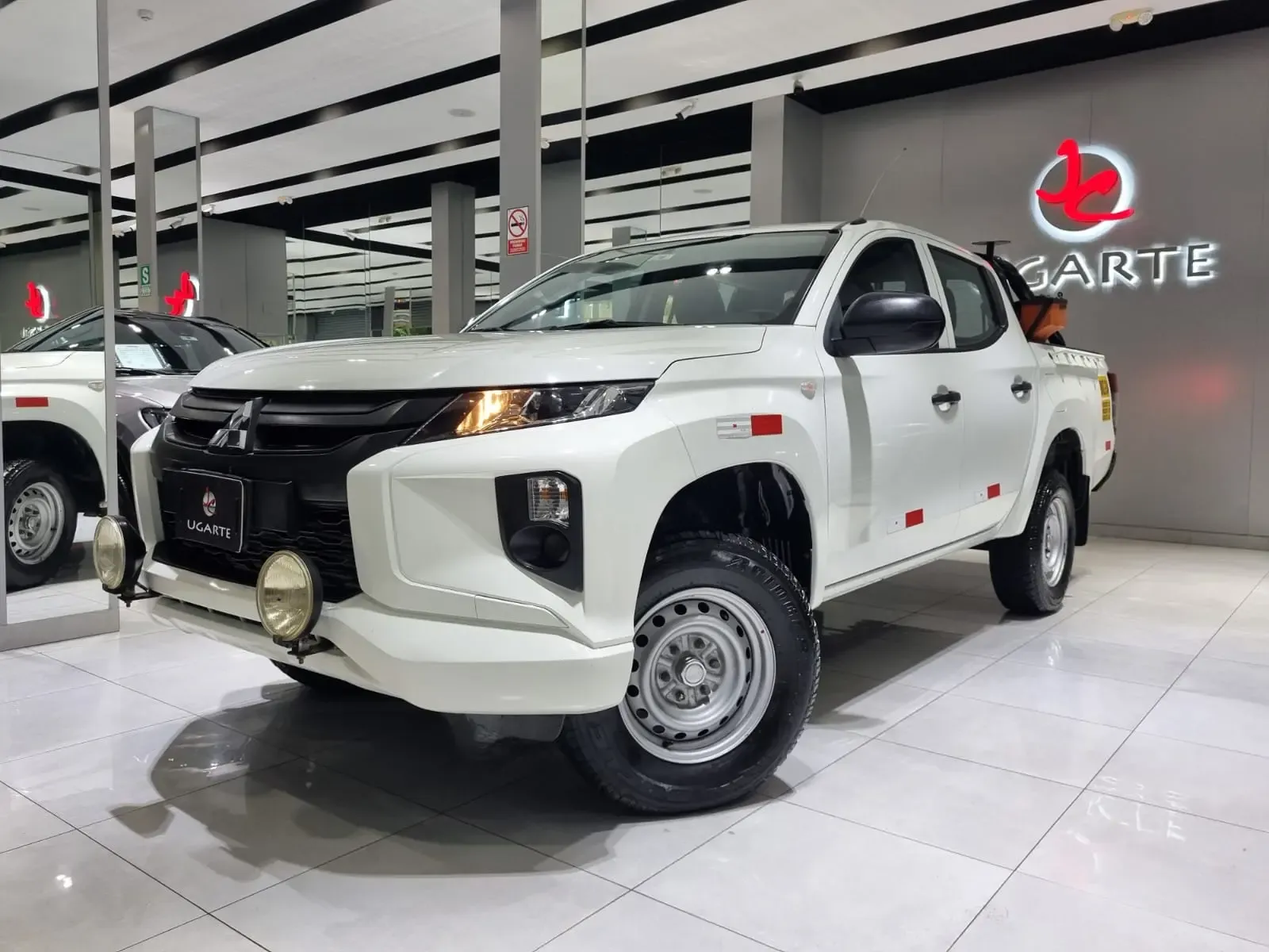 MITSUBISHI L200 4X2 2.1 TD GLX