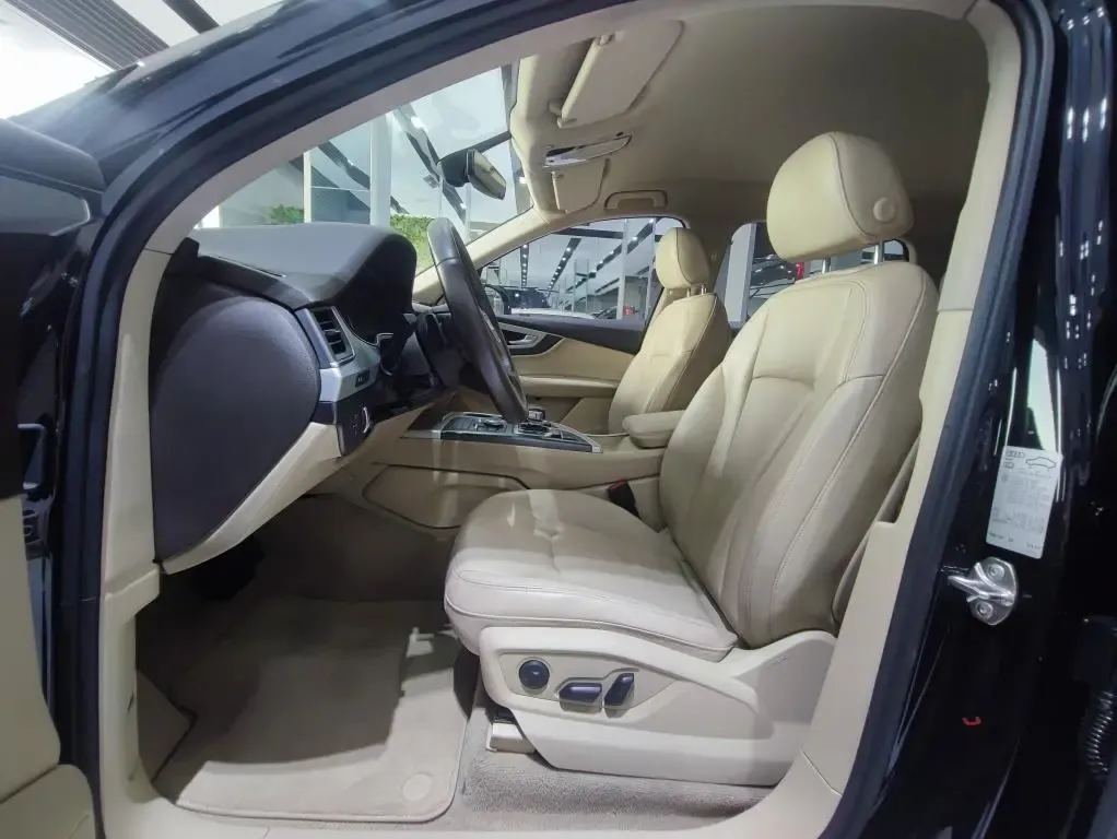 AUDI Q7 2.0T Attraction TFSI Quattro