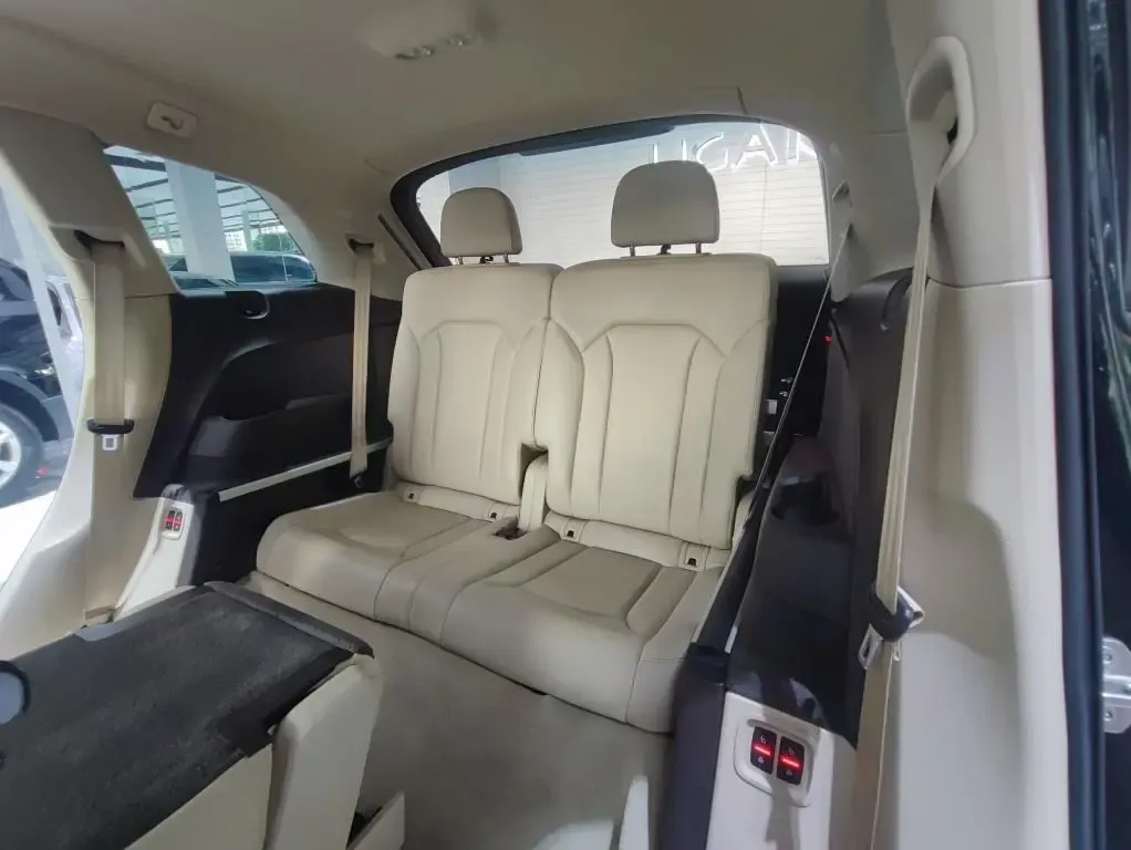 AUDI Q7 2.0T Attraction TFSI Quattro