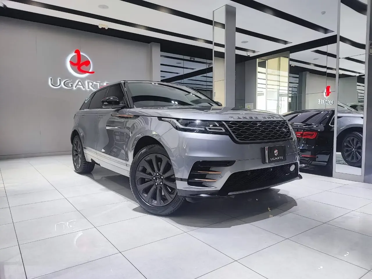 LAND ROVER Range Rover Velar R-Dynamic S MY23