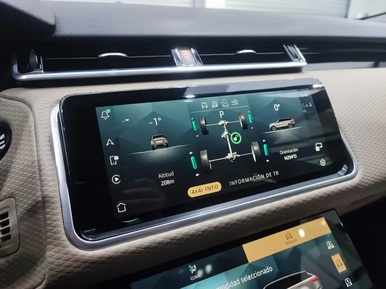 LAND ROVER Range Rover Velar R-Dynamic S MY23