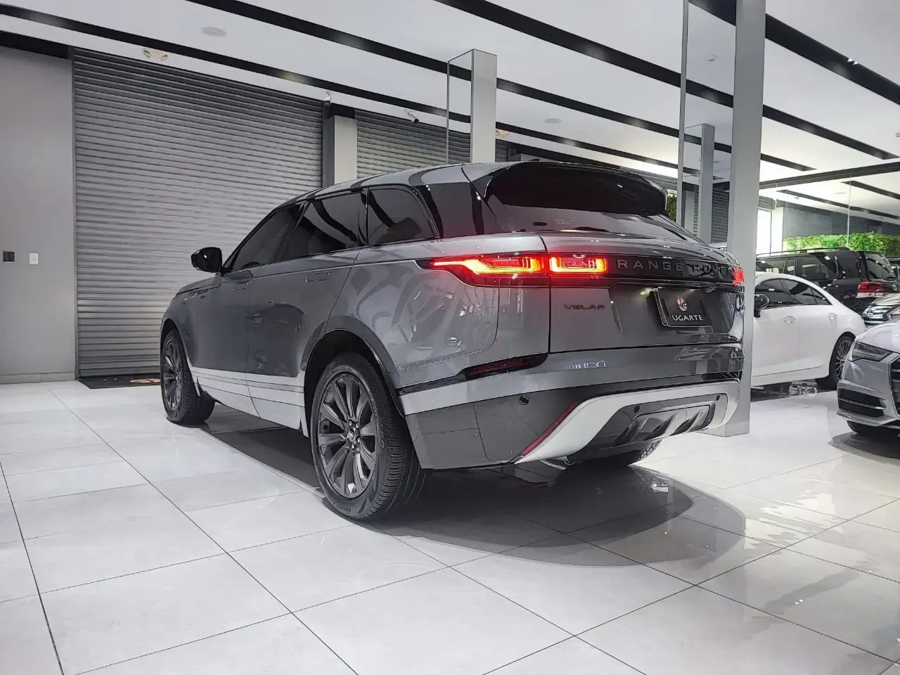 LAND ROVER Range Rover Velar R-Dynamic S MY23
