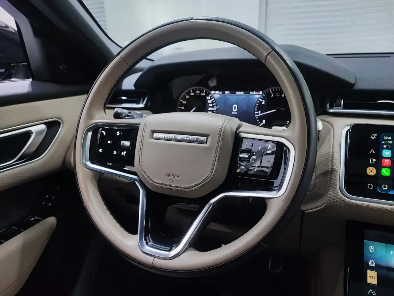 LAND ROVER Range Rover Velar R-Dynamic S MY23