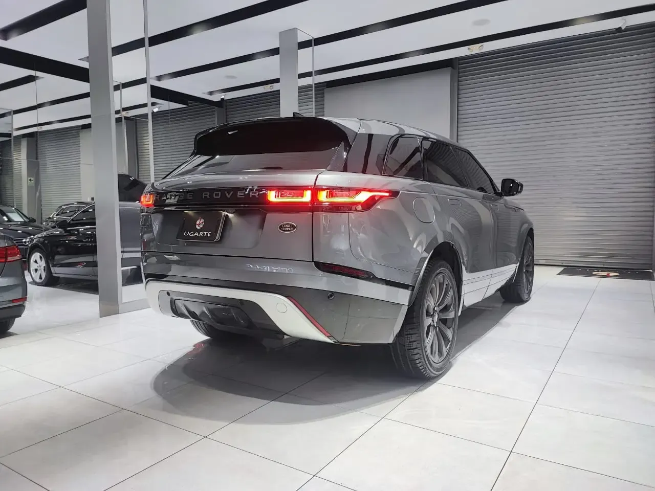 LAND ROVER Range Rover Velar R-Dynamic S MY23