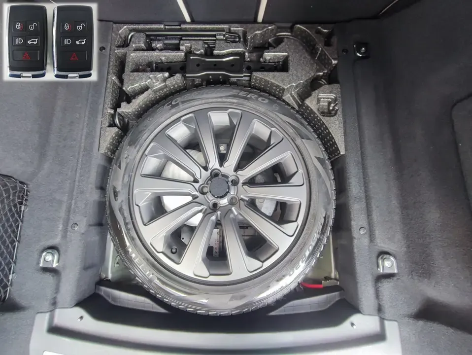 LAND ROVER Range Rover Velar R-Dynamic S MY23