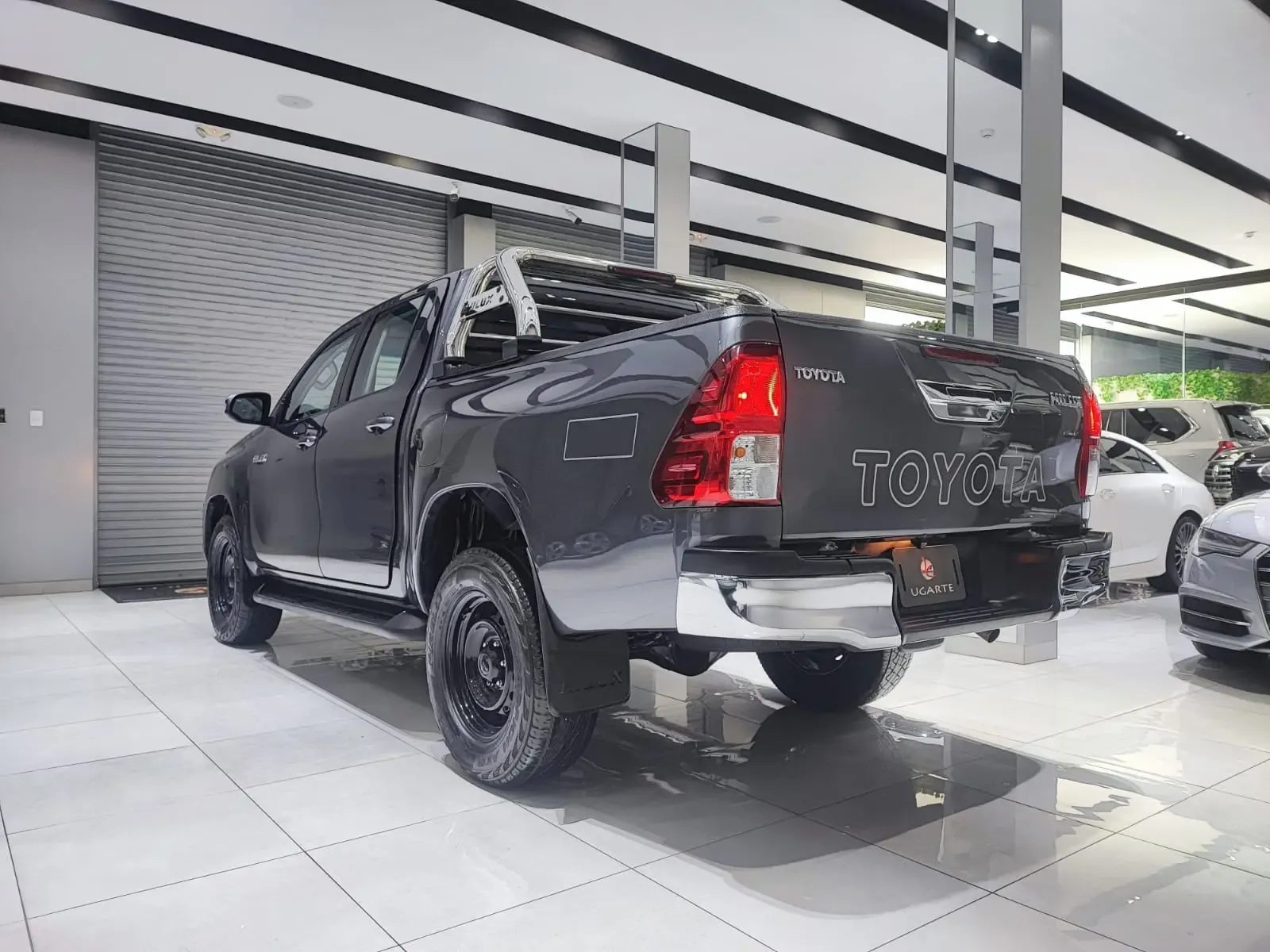 TOYOTA Hilux SR D/C
