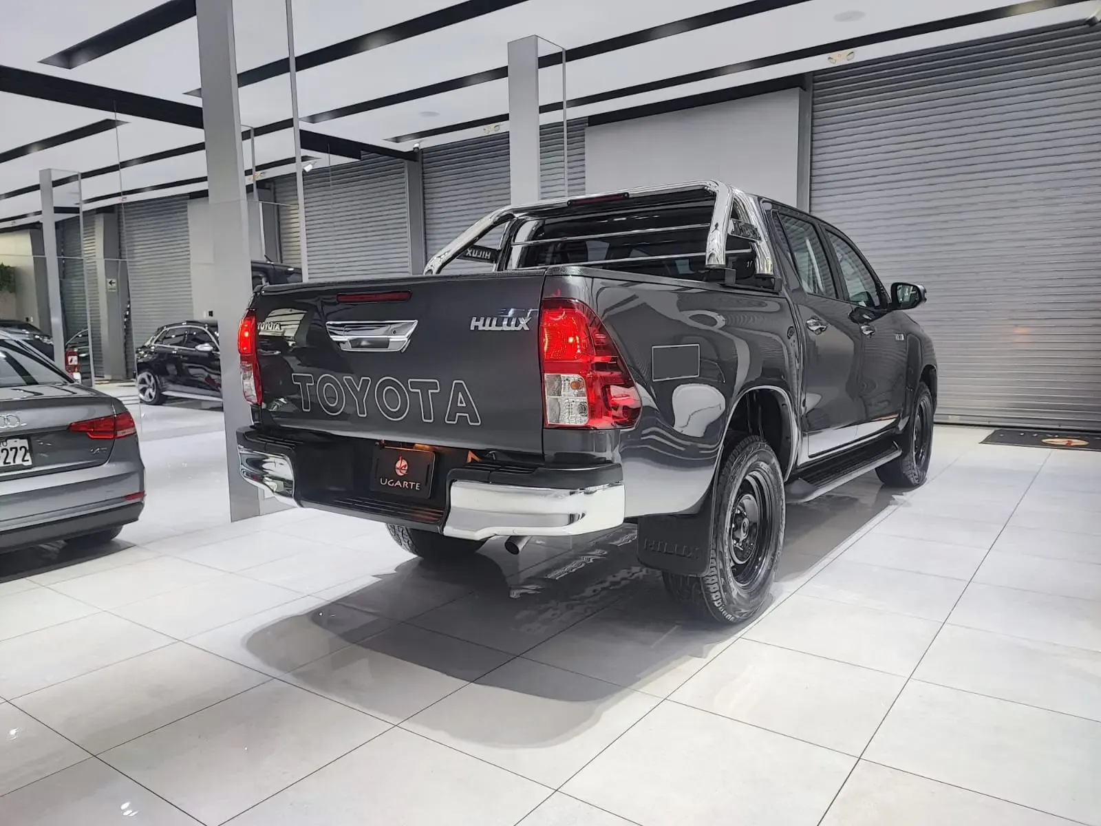 TOYOTA Hilux SR D/C