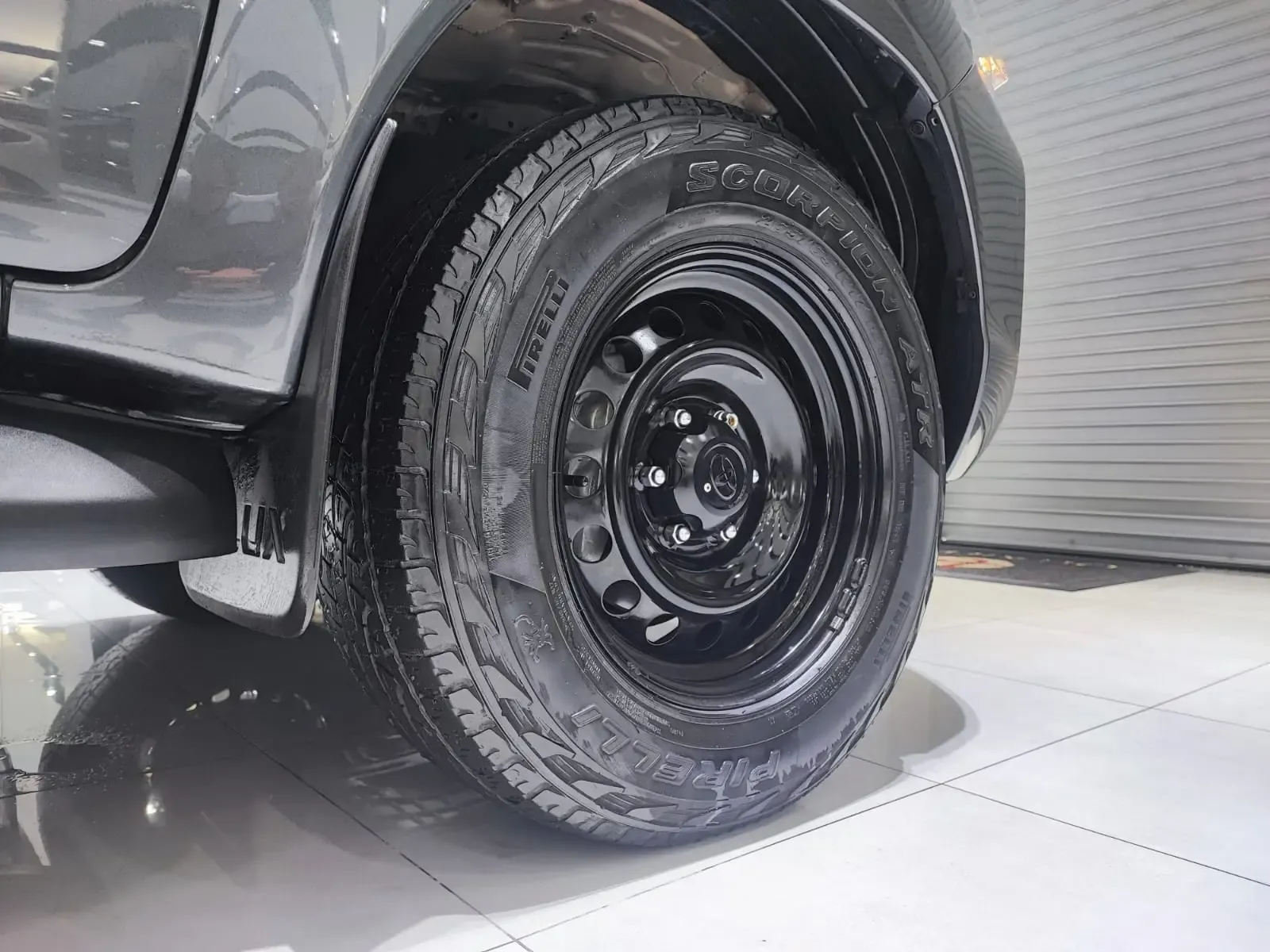 TOYOTA Hilux SR D/C