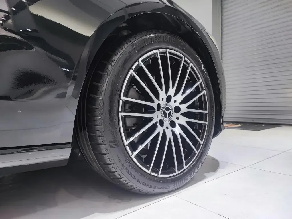 MERCEDES BENZ Clase C200