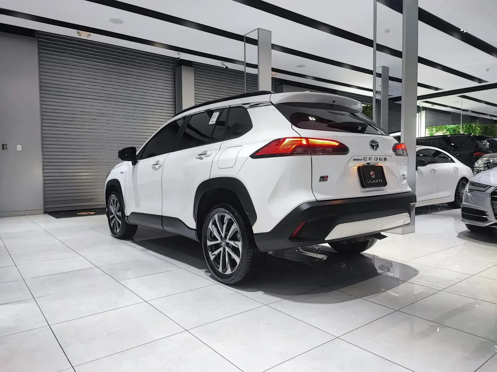 TOYOTA Corolla Cross Hibrido