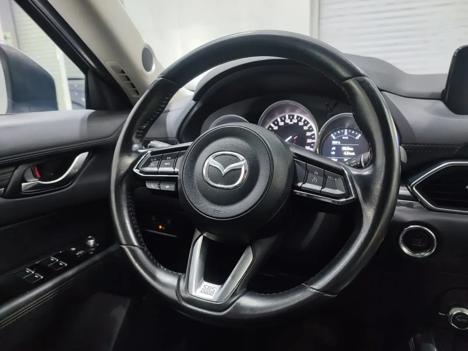 MAZDA CX-5 High 2.0 AT