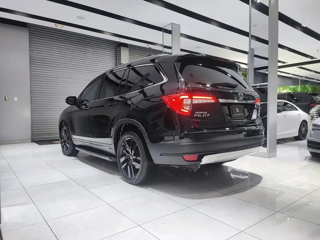 HONDA Pilot Touring