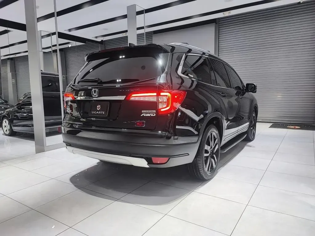 HONDA Pilot Touring