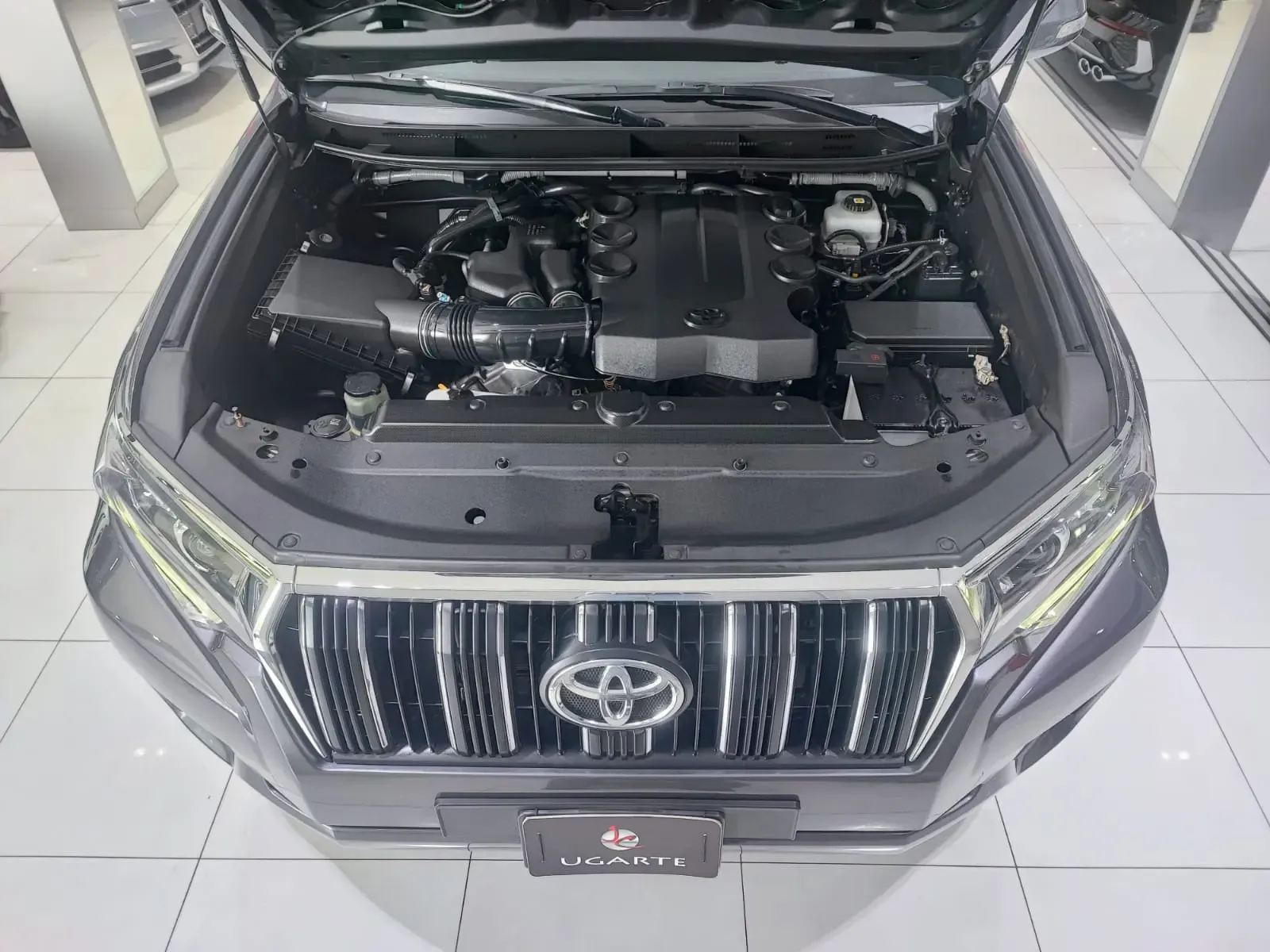 TOYOTA Land Cruiser Prado 4.0 TX-L AT