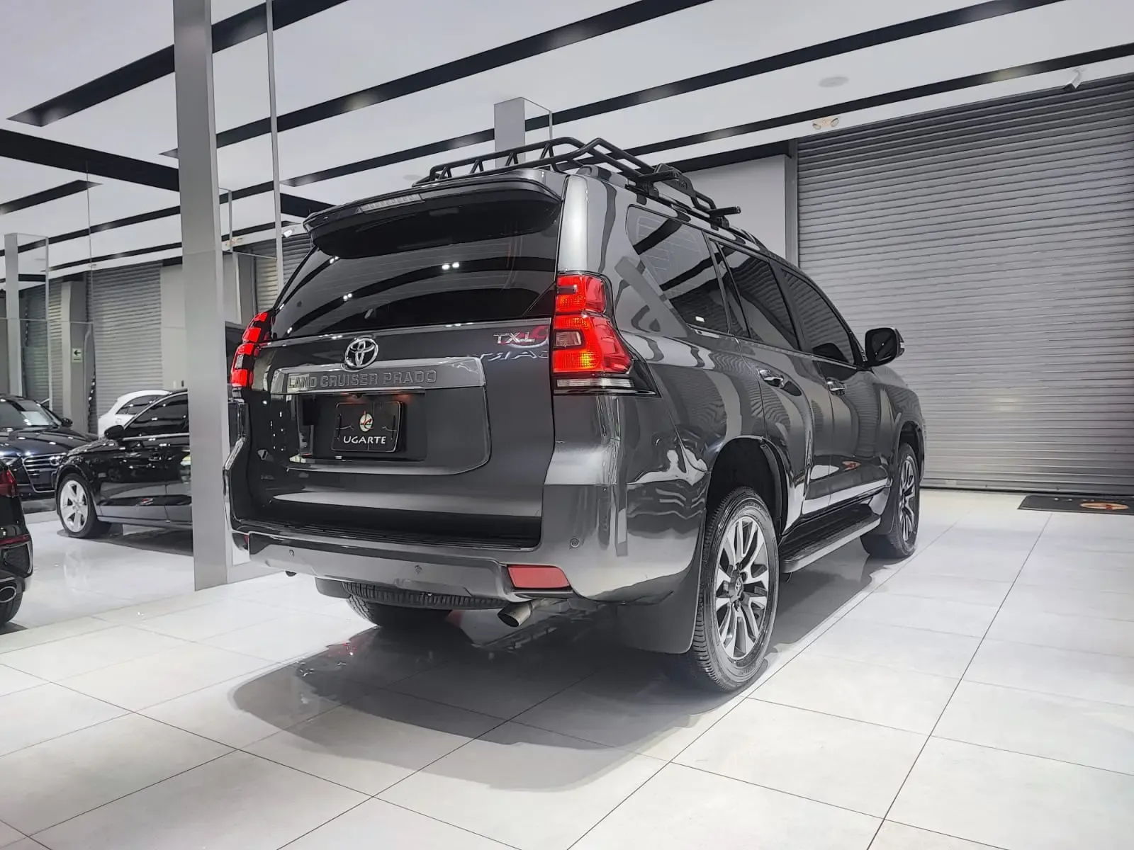 TOYOTA Land Cruiser Prado 4.0 TX-L AT