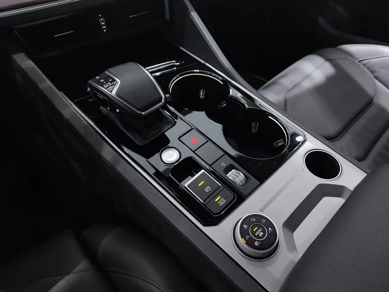 VOLKSWAGEN Touareg V6 TSI