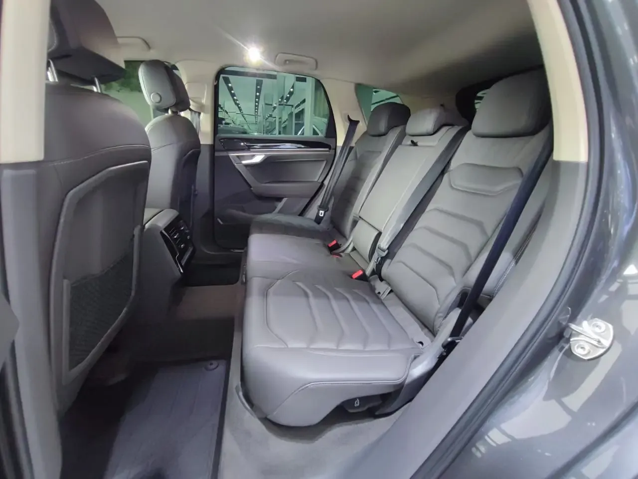 VOLKSWAGEN Touareg V6 TSI