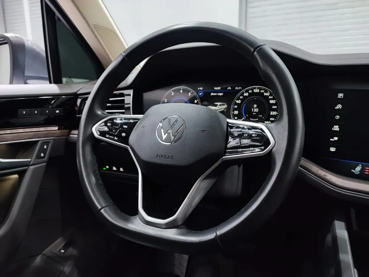 VOLKSWAGEN Touareg V6 TSI
