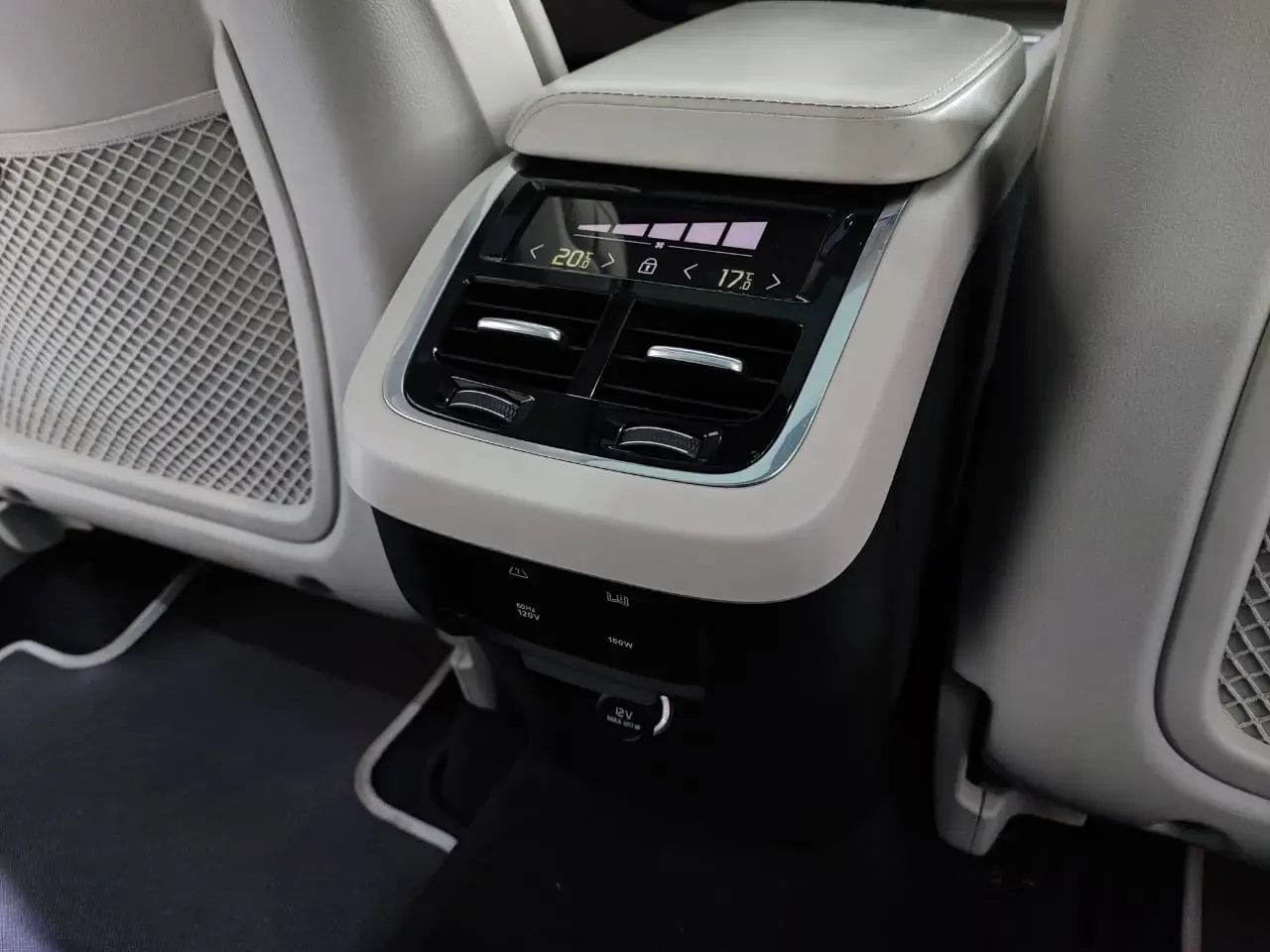 VOLVO XC60 T6 Inscription