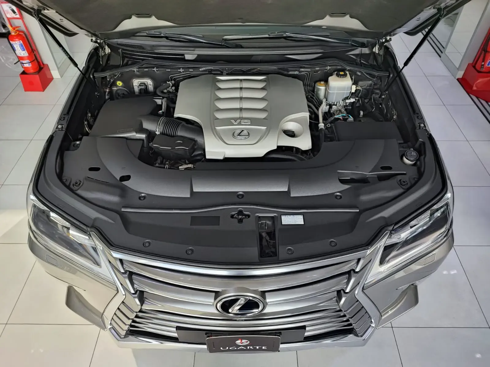 LEXUS LX 570 PLUS
