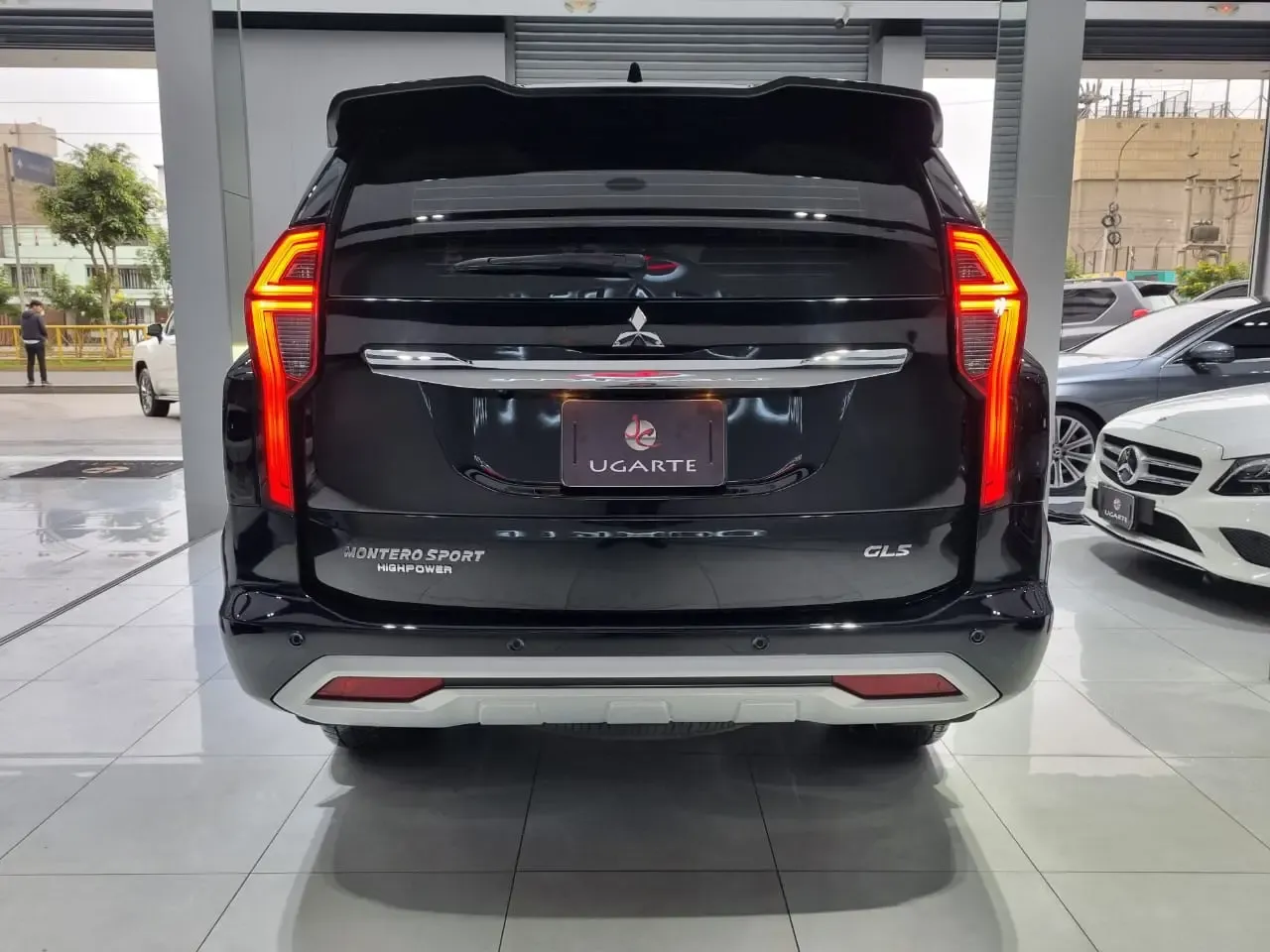 MITSUBISHI Montero Sport 2.4 HP TDI GLS MT 4X4