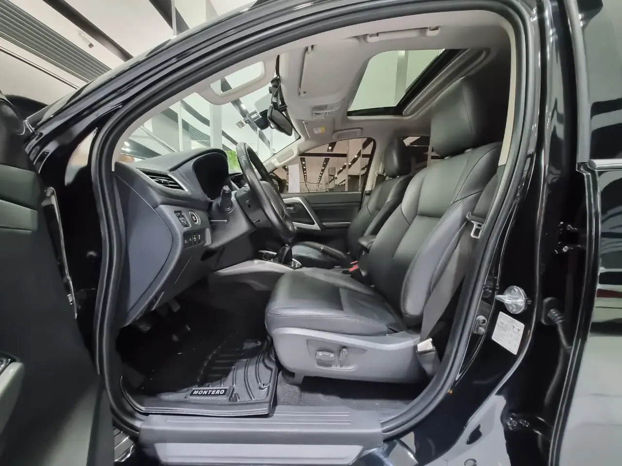 MITSUBISHI Montero Sport 2.4 HP TDI GLS MT 4X4