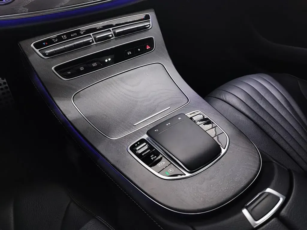 MERCEDES BENZ CLS 350
