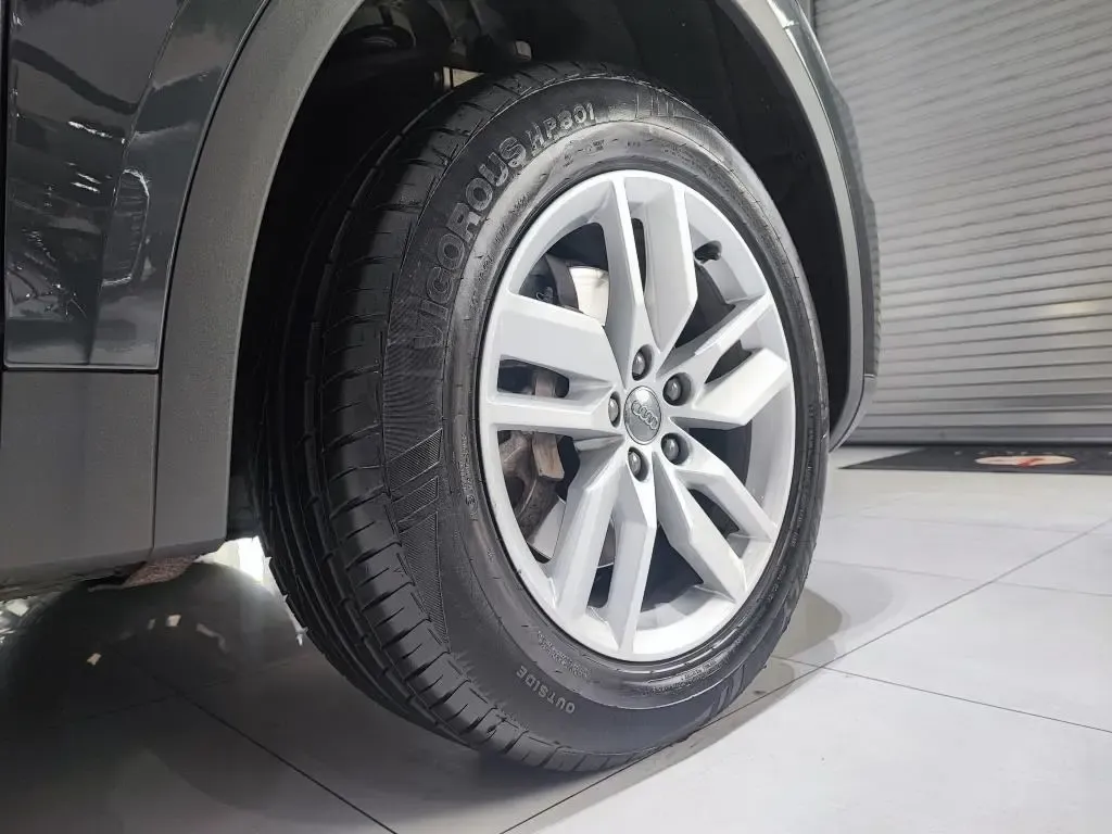 AUDI Q5 45 TFSI ATTRACTION