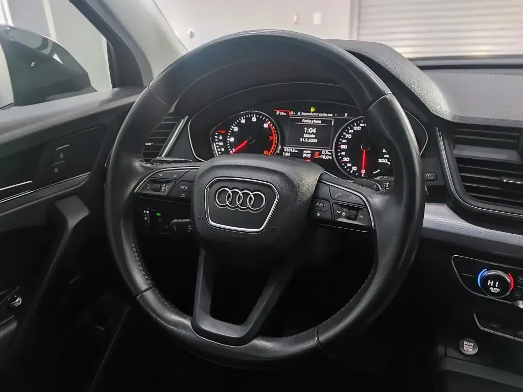AUDI Q5 45 TFSI ATTRACTION